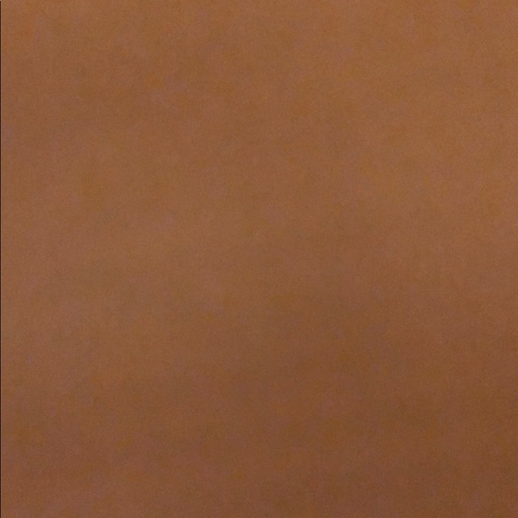 Meet your Posher, Sharon - Picture 1 of 1